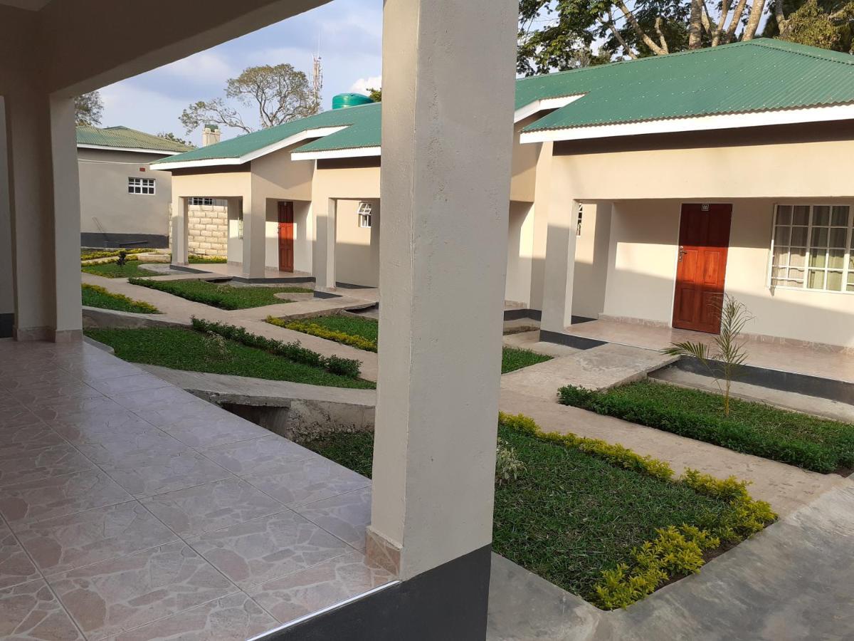 Delight Lodge Blantyre Exterior photo